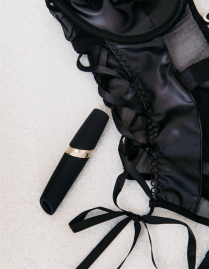 Стимулятор клитора Satisfyer Perfect Kiss